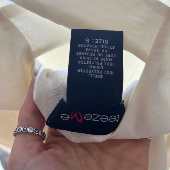 Mini white long sleeve dress - Picture 4 of 4